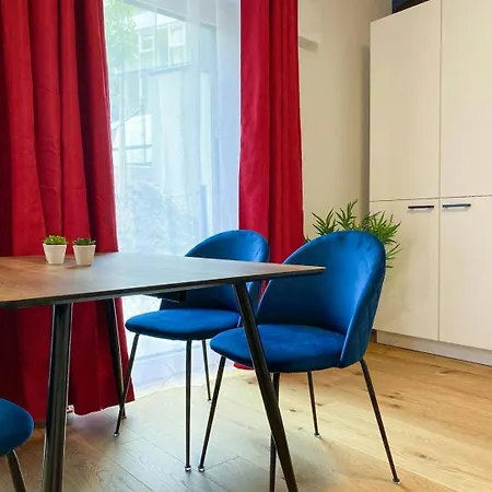 Grosszuegige Wohnung Mit Terrasse Vienna Exterior photo